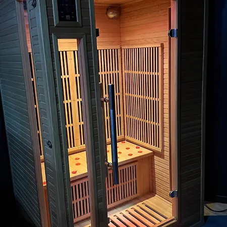 - Cozy - Jacuzzi & Sauna * لونغواي
