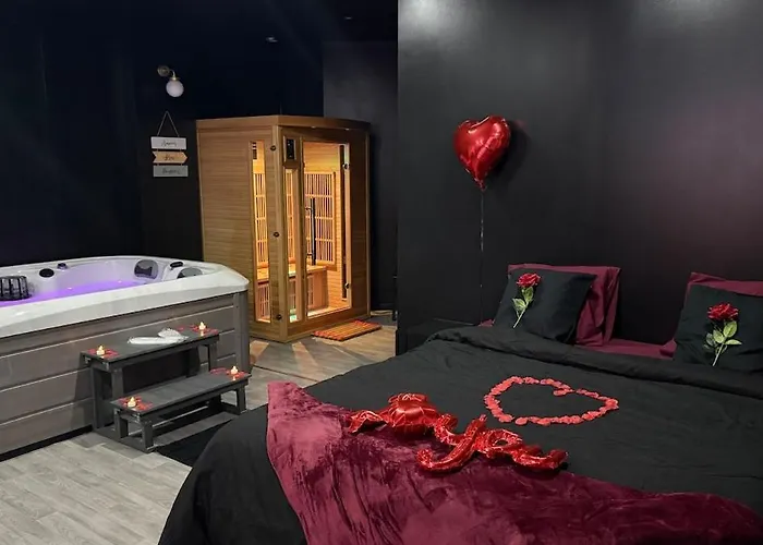 - Cozy - Jacuzzi & Sauna Apartmán