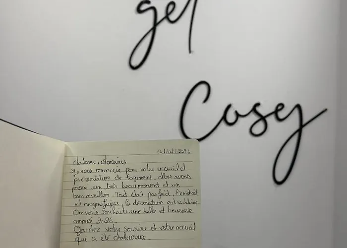 - Cozy - Jacuzzi & Sauna Apartmán